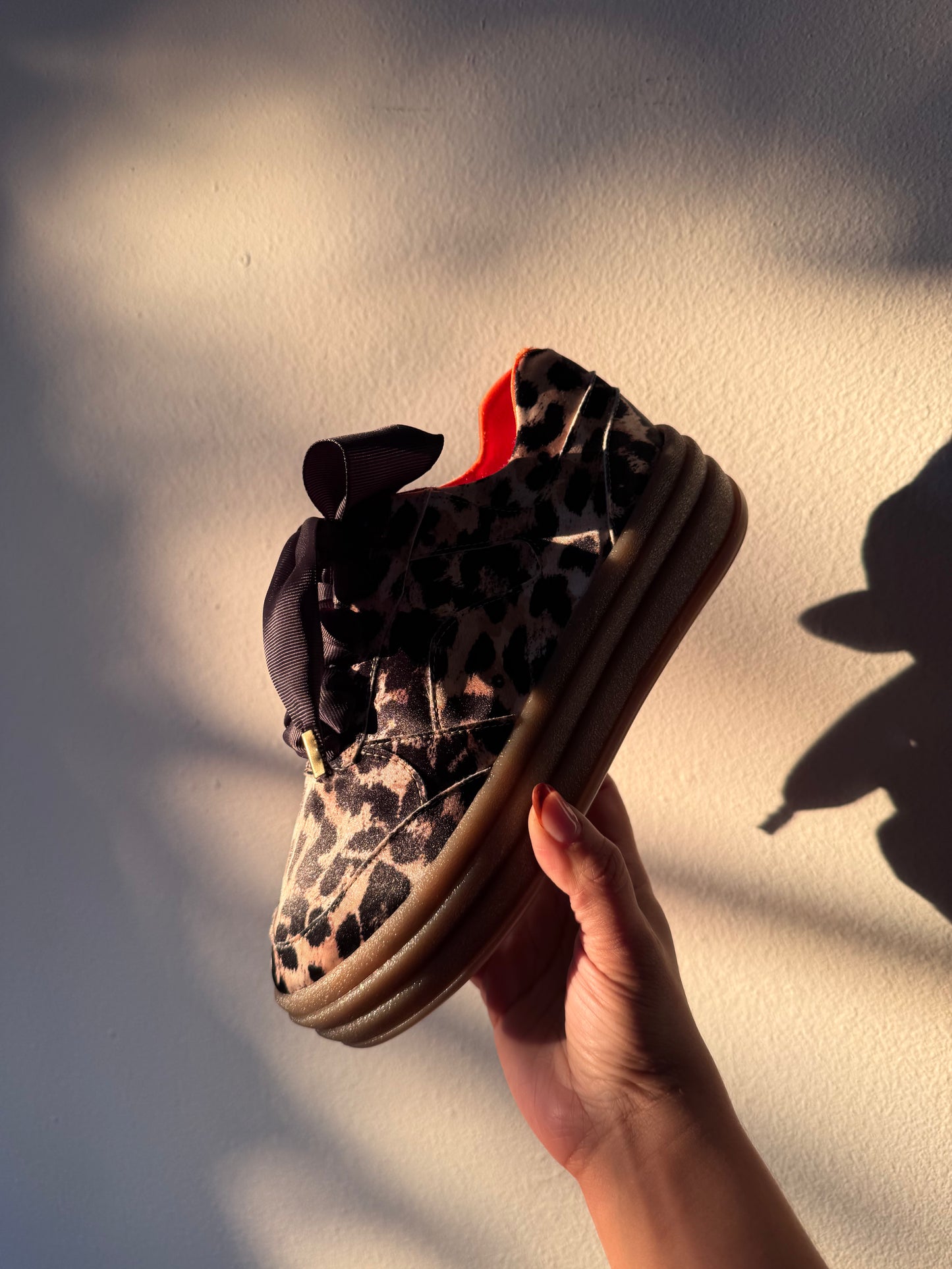 Lua Sneaker