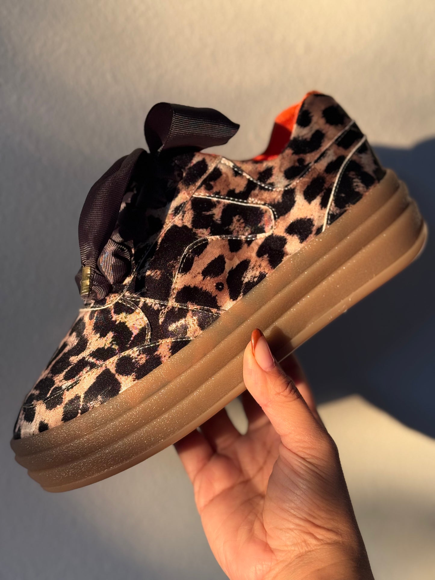 Lua Sneaker