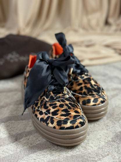 Lua Sneaker