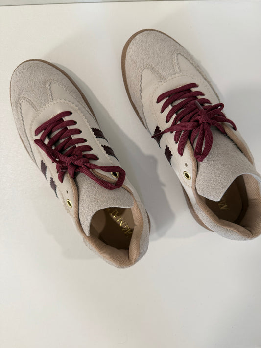 Vanessa Sneaker