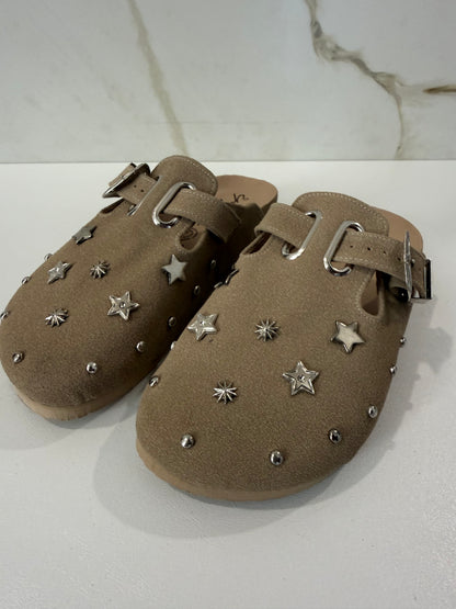Estrella Clogs